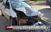Motorista perde o controle do veículo e colide com poste na Av. JK, em frente ao Fórum, em Ariquemes – Vídeo