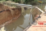 ALTO PARAÍSO: Desaba cabeceira da ponte sobre o Rio Jamari