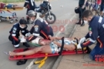 ARIQUEMES: Duas pessoas ficam gravemente feridas após colisão entre moto e caminhonete na Av. Tancredo Neves