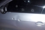 ATAQUE: Bandidos tentam executar homem a tiros dentro de automóvel