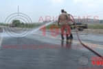 ARIQUEMES: Colisão entre caminhões provoca vazamento de óleo na BR–364