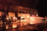 Ônibus é incendiado durante manifestação em Ji–Paraná
