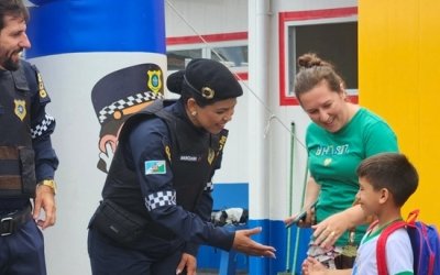 Com emenda do senador Conf&uacute;cio Moura, prefeita Carla Redano inaugura a Creche Primeiros Passos no Setor Bom Jesus, em Ariquemes