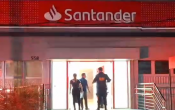 Criminosos invadem ag&ecirc;ncia do Santander e furtam notebooks durante a madrugada no Centro de Porto Velho &ndash; V&iacute;deo