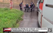 Gr&aacute;vida fica ferida em acidente entre bicicleta e motocicleta na T&ndash;14 em Ji&ndash;Paran&aacute; &ndash; V&iacute;deo