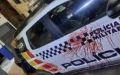 HOMEM DENUCIADO POR VIOL&Ecirc;NCIA DOM&Eacute;STICA DECEPA A M&Atilde;O DE POLICIAL COM FAC&Atilde;O E &Eacute; BALEADO NO MT