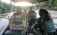 PF destr&oacute;i 29 dragas usadas em garimpo clandestino no Rio Madeira