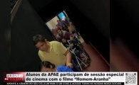 Alunos da APAE participam de sess&atilde;o especial de cinema com o filme “Homem Aranha” &ndash; V&Iacute;DEO