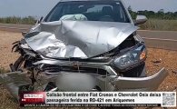 Colis&atilde;o frontal entre Fiat Cronos e Chevrolet Onix deixa passageira ferida na RO 421 em Ariquemes &ndash; V&Iacute;DEO