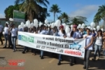 ARIQUEMES: Estudantes realizam passeata pela paz na Avenida Tancredo Neves