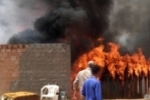 ARIQUEMES: Residência é consumida pelas chamas em grande incêndio no Setor 04