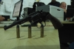  ARIQUEMES: Elementos são flagrados com arma de fogo no Setor 10