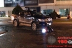 ARIQUEMES: Biz fica debaixo de Hilux em acidente de trânsito na Av. Canaã