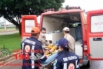 ARIQUEMES: Motociclista colide com caminhonete estacionada na Av. JK