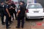 ARIQUEMES: Polícia Militar recupera carro roubado com placa adulterada em posto de combustível – duas pessoas foram presas