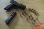 ARIQUEMES: Polícia Militar prende elemento após apontar arma para crianças em escola