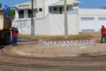 Prefeitura de Ariquemes recupera novas ruas e conclui rotatória no Jardim Jorge Teixeira