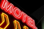 SUSPEITO – Polícia prende homossexual que roubou agente penitenciário e se escondeu em motel