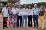 ARIQUEMES: Comissão organizadora do 7º Leilão Direito de Viver entrega mais de R$ 1.200.000,00 para o Hospital de Câncer