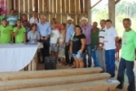 Adelino se compromete em ajudar associação Asprodois
