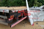 ITAPU&Atilde; DO OESTE: Motorista de caminh&atilde;o morre na hora ao colidir com carreta na BR 364 