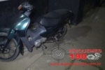 ARIQUEMES: Durante abordagem Pol&iacute;cia Militar det&eacute;m dupla com droga e moto adulterada no Setor 02 