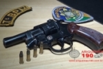 ARIQUEMES: Menores são apreendidos com simulacro de arma de fogo e celulares de procedência duvidosa na Av. Guaporé