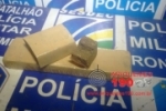 ARIQUEMES: Dupla &eacute; presa com 1 Kg de maconha durante abordagem em t&aacute;xi na Av. JK
