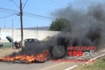ARIQUEMES: Ap&oacute;s fim de rebeli&atilde;o familiares de apenados queimam pneus e protestam em frente ao Pres&iacute;dio