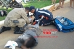 ARIQUEMES: Jovem motociclista fratura a perna em acidente na rotatória da Av. Tancredo Neves com a Av. Machadinho