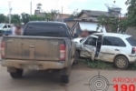 ARIQUEMES: Após colisão, carros destroem muro de residência no Setor 09 – Idoso ficou ferido