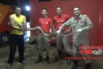 ARIQUEMES: Cobra de mais de 2 metros é capturada pelo Corpo de Bombeiros na Av. Jaru