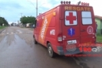 ARIQUEMES: Colisão de taxi e moto deixa uma pessoa ferida na Av. Capitão Silvio