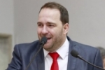 Alex Redano debate serviços funerários de empresas do interior