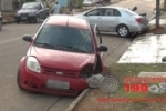ARIQUEMES: Colisão frontal entre carros deixa mulher ferida e veículos com avarias no Setor 09