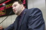 Deputado Alex Redano denuncia má gestão na Idaron