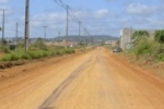 Obras paliativas são realizadas na Avenida Candeias.