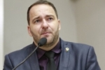 Alex Redano pede alteração na Lei de criação do Prêmio “Professor Nota Dez”