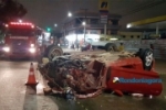 Em alta velocidade, motorista de Camaro perde controle, capota várias vezes e destrói Corsa em Porto Velho