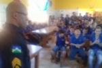 ALTO PARA&Iacute;SO: Escola da Zona Rural recebe a visita da Pol&iacute;cia Militar e do Conselho Tutelar para palestra educativa