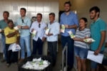 Famílias carentes beneficiadas com leite da Expoari