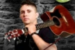 ARIQUEMES: HOJE – Música ao vivo com Vinícius Camargo no Açaí Gold e Peixe e Cia petiscaria