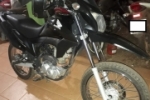 Motos Roubadas em Ariquemes – SEVIC APREENDE MOTO EM PORTO CLANDESTINO E MORADOR DE SURPRESA VAI PRESO EM GUAJARÁ