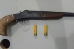 Em Buritis policiais militares detém casal por porte ilegal de garrucha