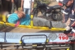ARIQUEMES: Condutor sofre escoriações após acidente entre motos na Av. Jaru