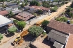 Obras de extensão de redes de esgoto são retomadas em Ariquemes