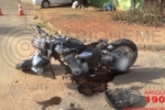 ARIQUEMES: Moto fica destruída em mais um acidente na Av. Quatro Cachoeiras