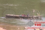 ARIQUEMES: PM e Bombeiros s&atilde;o acionados para averiguar canoa abandonada no Rio Jamari