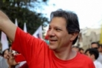 Na cadeia Lula diz a Haddad que PT precisa conter avanço de Bolsonaro nas periferias
