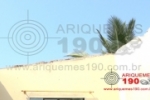 ARIQUEMES: Morador do Setor 09 tem residência destelhada durante temporal